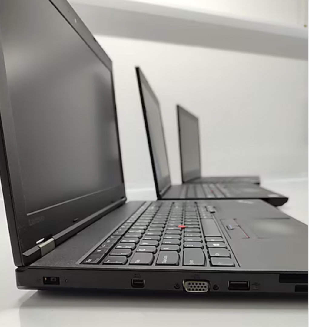2.El Lenovo ThinkPad L570 Intel Core i5 6200U 2.3 GHz 8GB DDR4 256GB SSD 15.6
